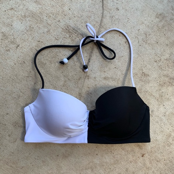 Victoria’s Secret Swim Bikini The Getaway Halter Colorblock Top - 32C - Picture 8 of 9